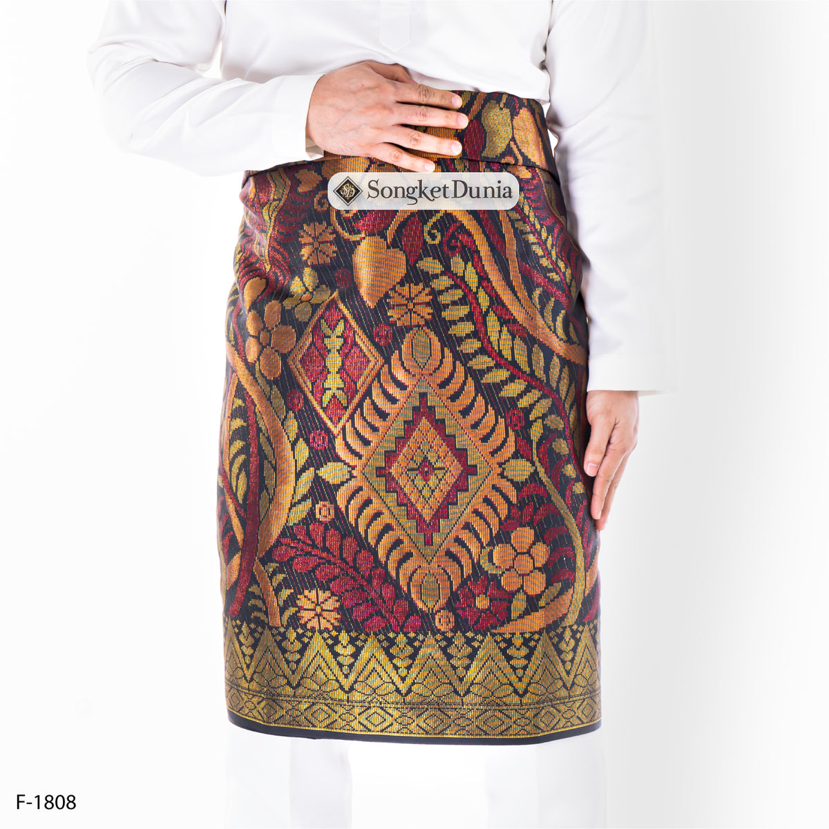 BLACK GOLD - Red (F-1808) | Majestic