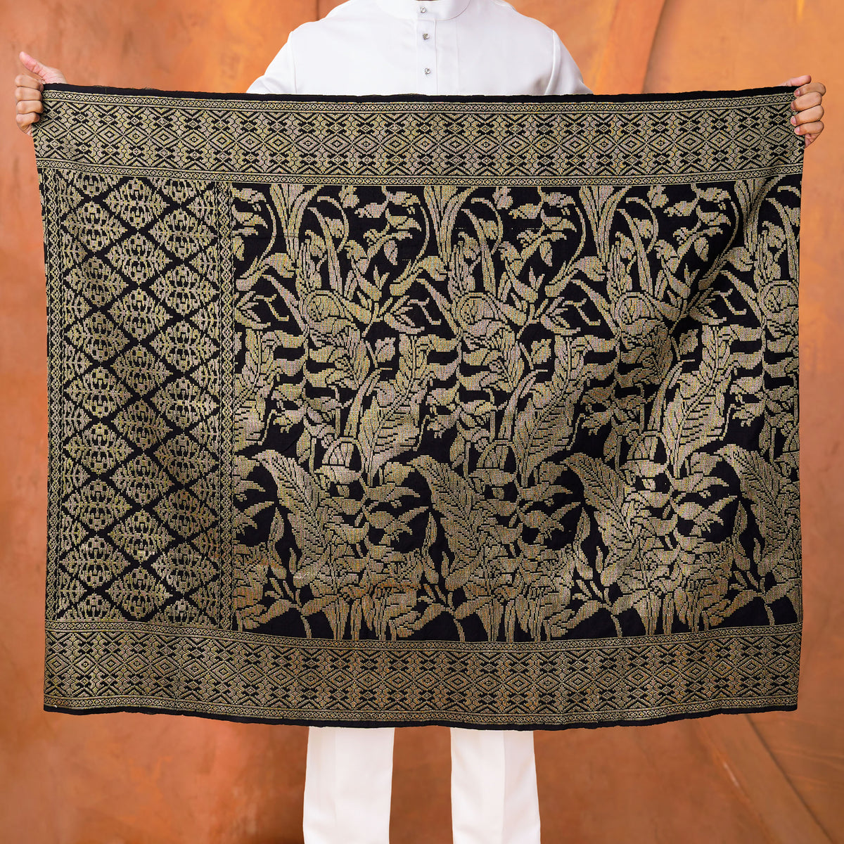 BLACK GOLD | Royal Handmade (2.5 Meter)