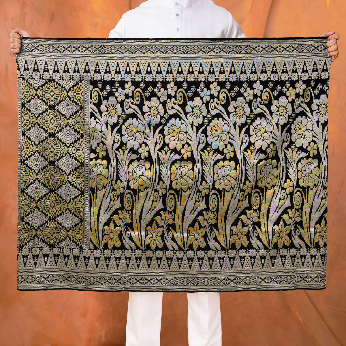 BLACK SILVER - GOLD | Royal Handmade (2.5 Meter)