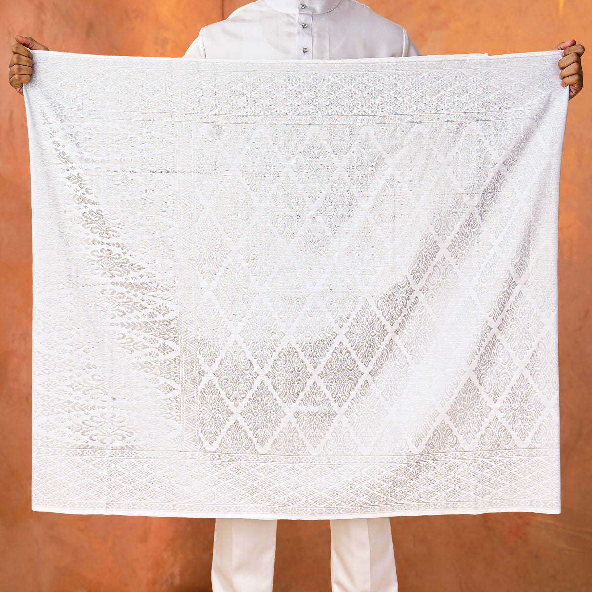 WHITE SILVER | Premium Handmade (2.5 Meter)