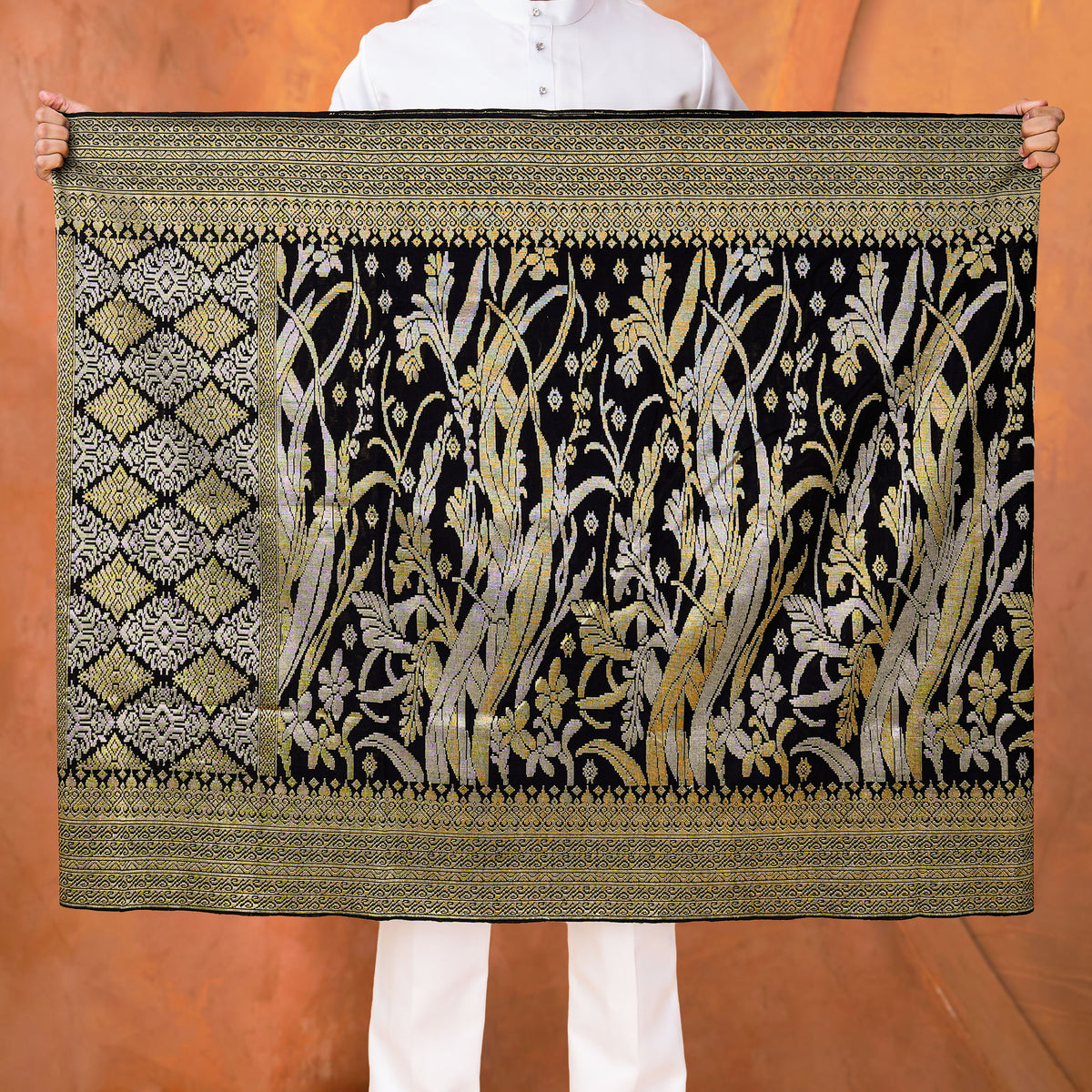 BLACK GOLD - MIX | Royal Handmade (2.5 Meter)