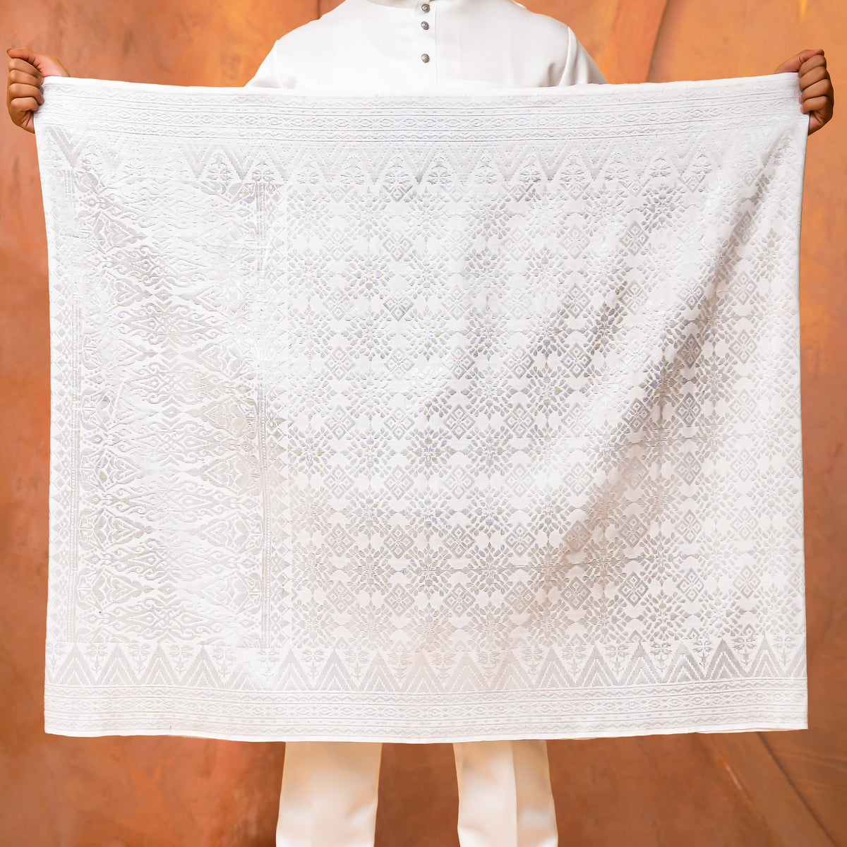 OFF WHITE SILVER | Dato' Handmade