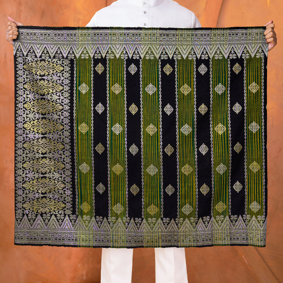 BLACK SILVER - MOSS GREEN | Exclusive Handmade