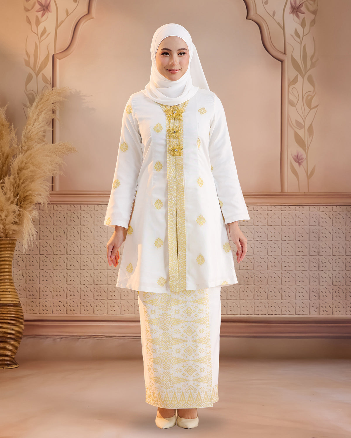 KURUNG ANGGUN (KEBAYA) | WHITE - GOLD