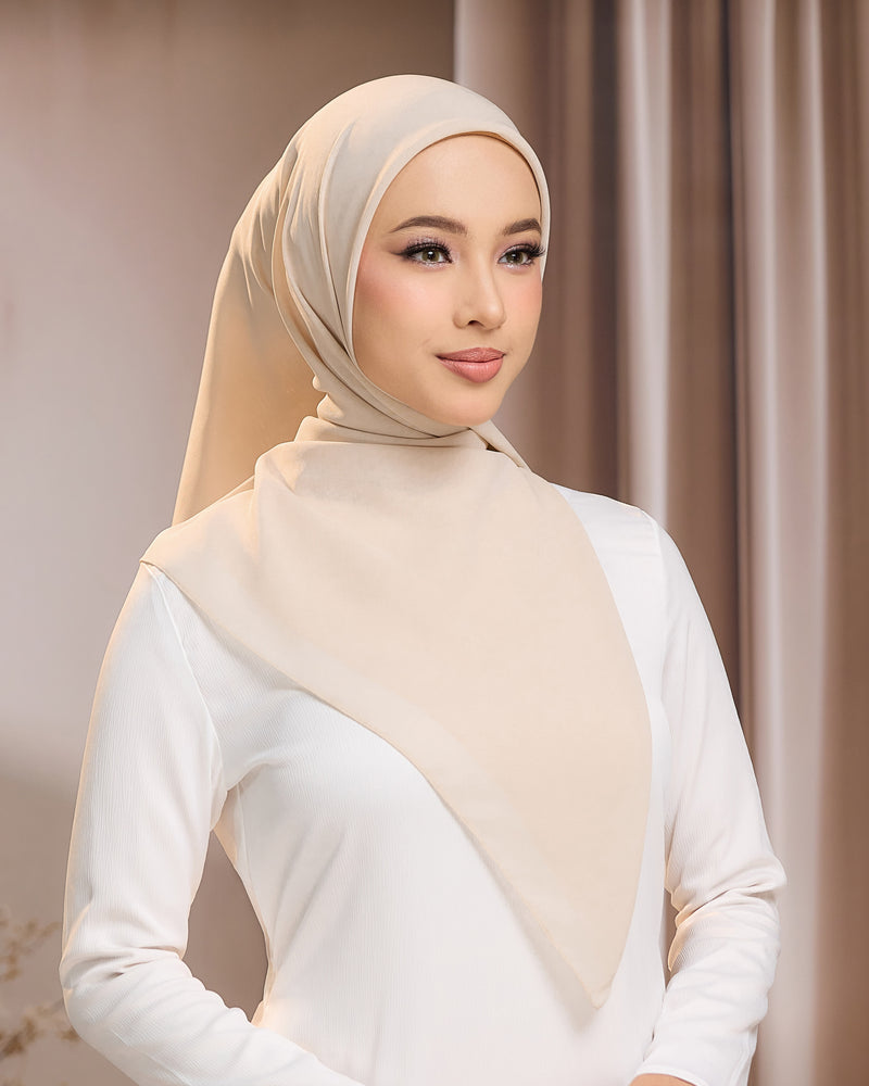 AYU BAWAL - BEIGE | LIGHTWEIGHT SQUARE BAWAL