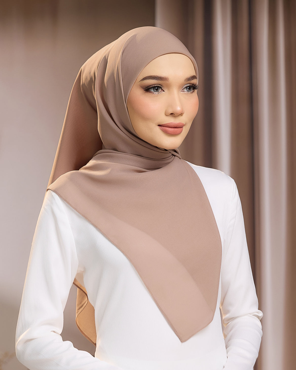 AYU BAWAL - ASH BROWN | LIGHTWEIGHT SQUARE BAWAL