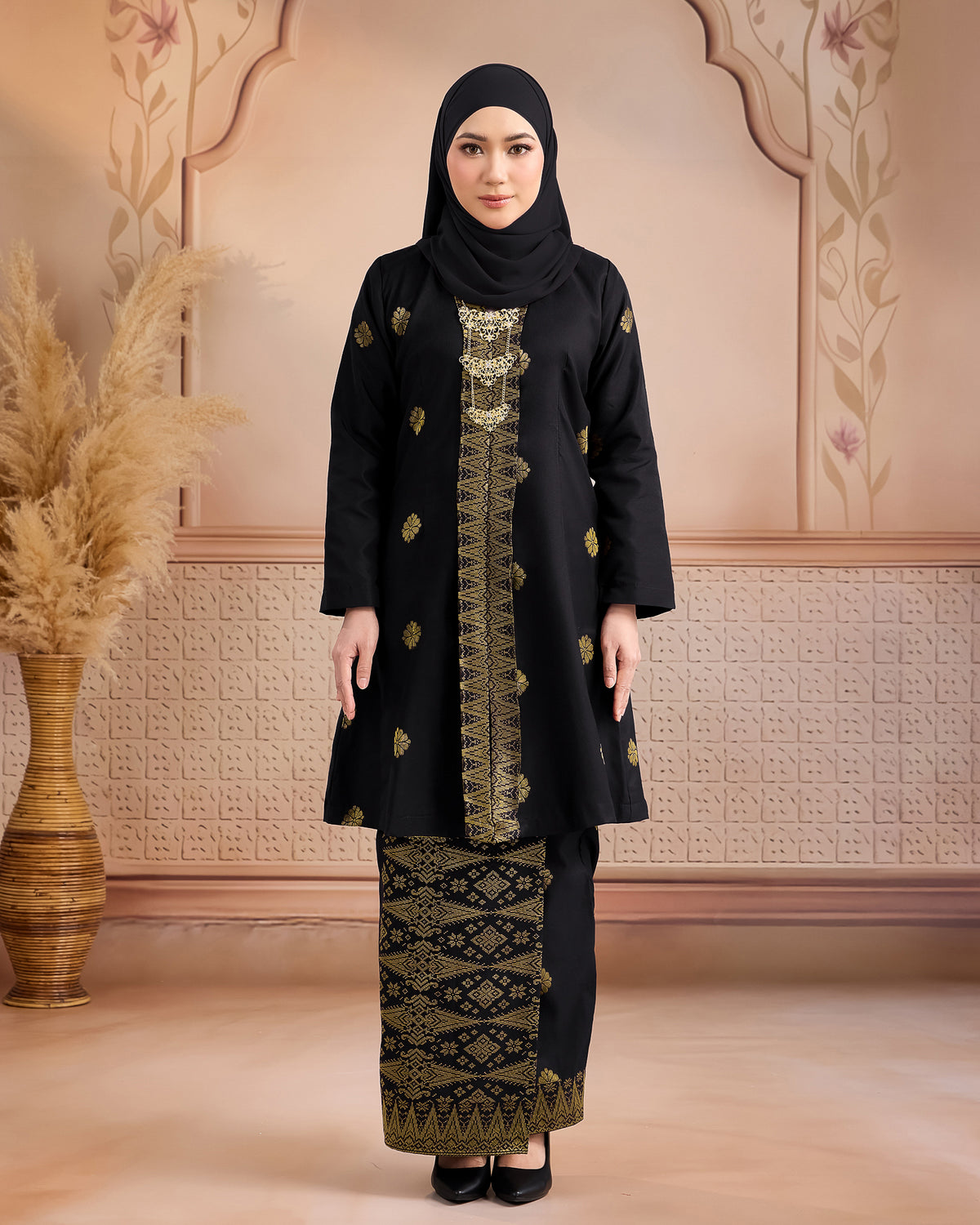 KURUNG ANGGUN (KEBAYA) | BLACK - GOLD