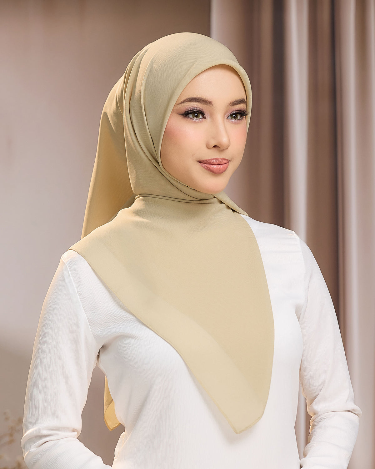 AYU BAWAL - MOSS GREEN | LIGHTWEIGHT SQUARE BAWAL