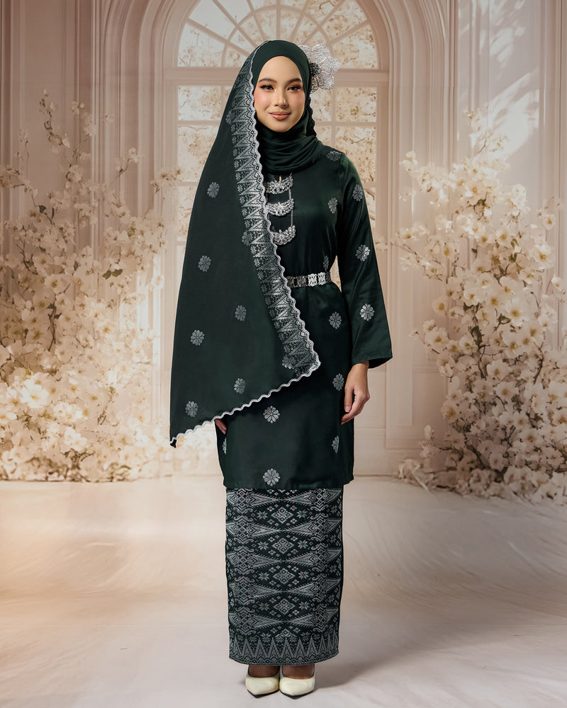 SEJIWHA SET C - BAJU MELAYU CEKAK MUSANG & KURUNG LAYLA | DARK EMERALD GREEN