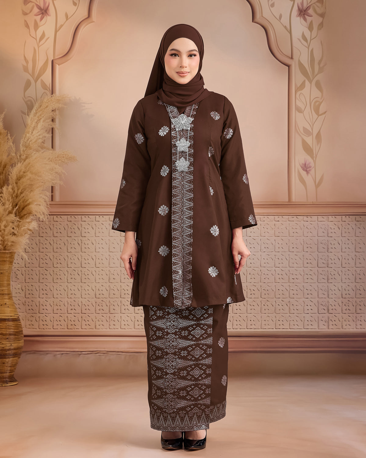 KURUNG ANGGUN (KEBAYA) | BROWN - SILVER