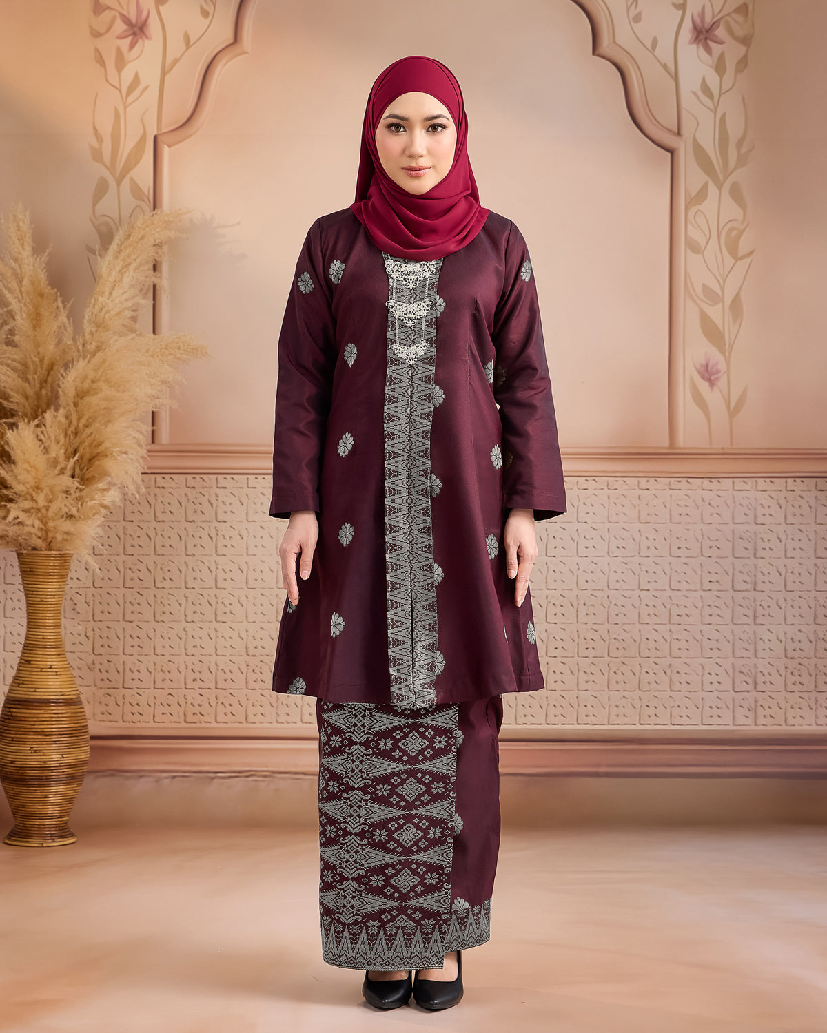 KURUNG ANGGUN (KEBAYA) | BURGUNDY - SILVER