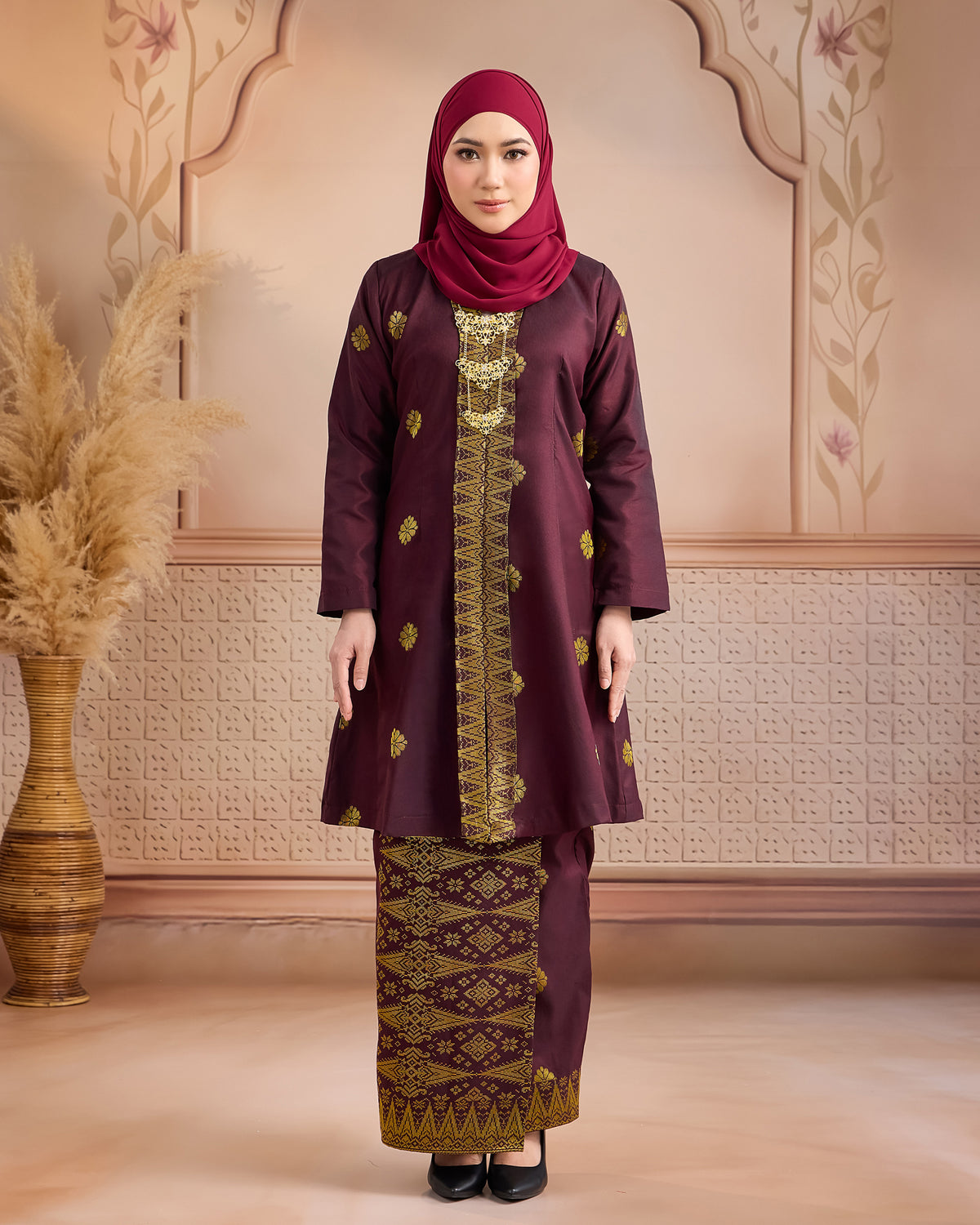 KURUNG ANGGUN (KEBAYA) | BURGUNDY - GOLD