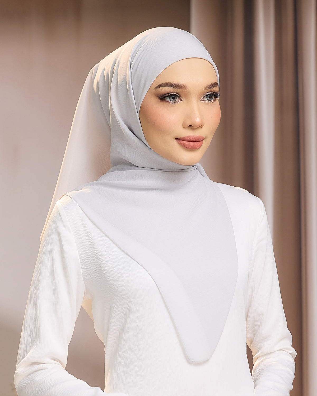 AYU BAWAL - SILVER | LIGHTWEIGHT SQUARE BAWAL