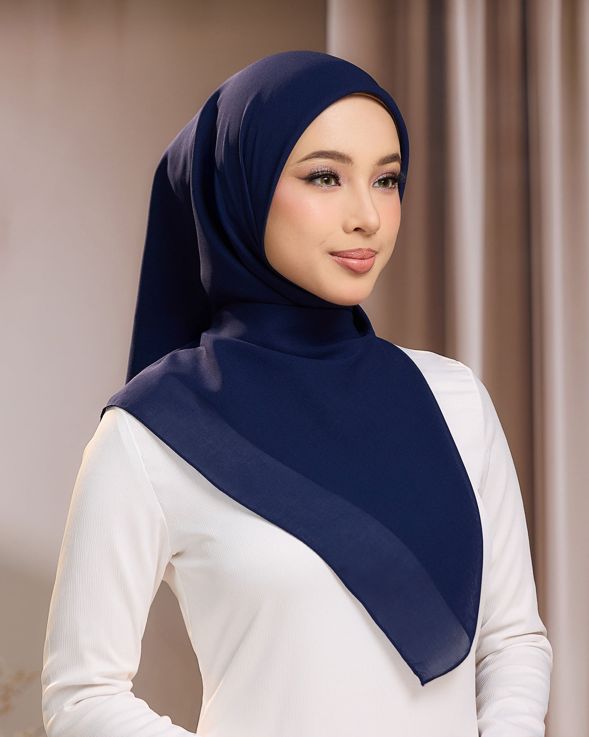 AYU BAWAL - NAVY BLUE | LIGHTWEIGHT SQUARE BAWAL