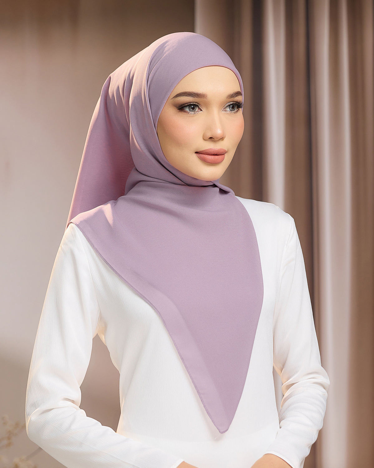 AYU BAWAL - DUSTY PURPLE | LIGHTWEIGHT SQUARE BAWAL