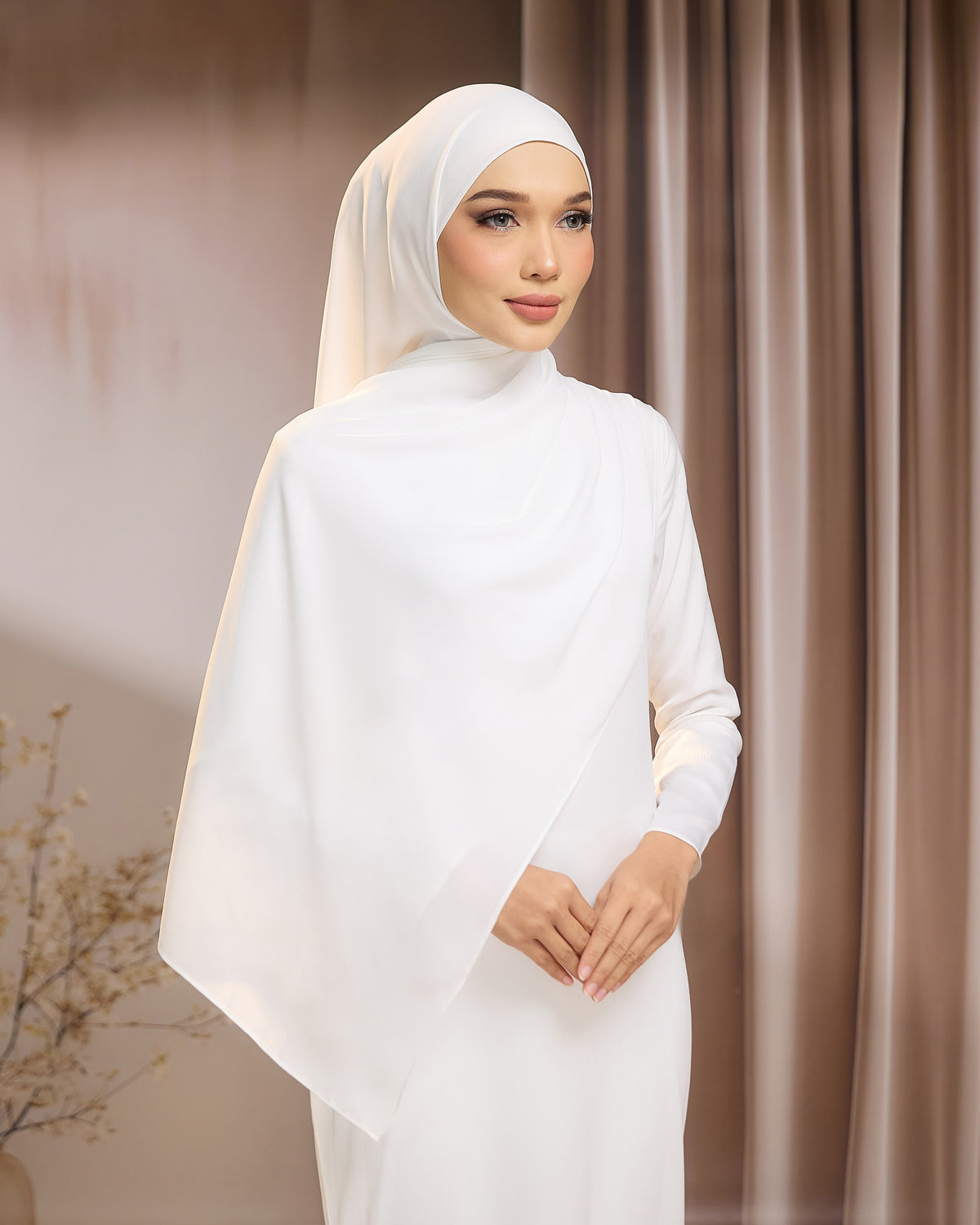 LUNA SHAWL - OFF WHITE | FLOWY TUDUNG