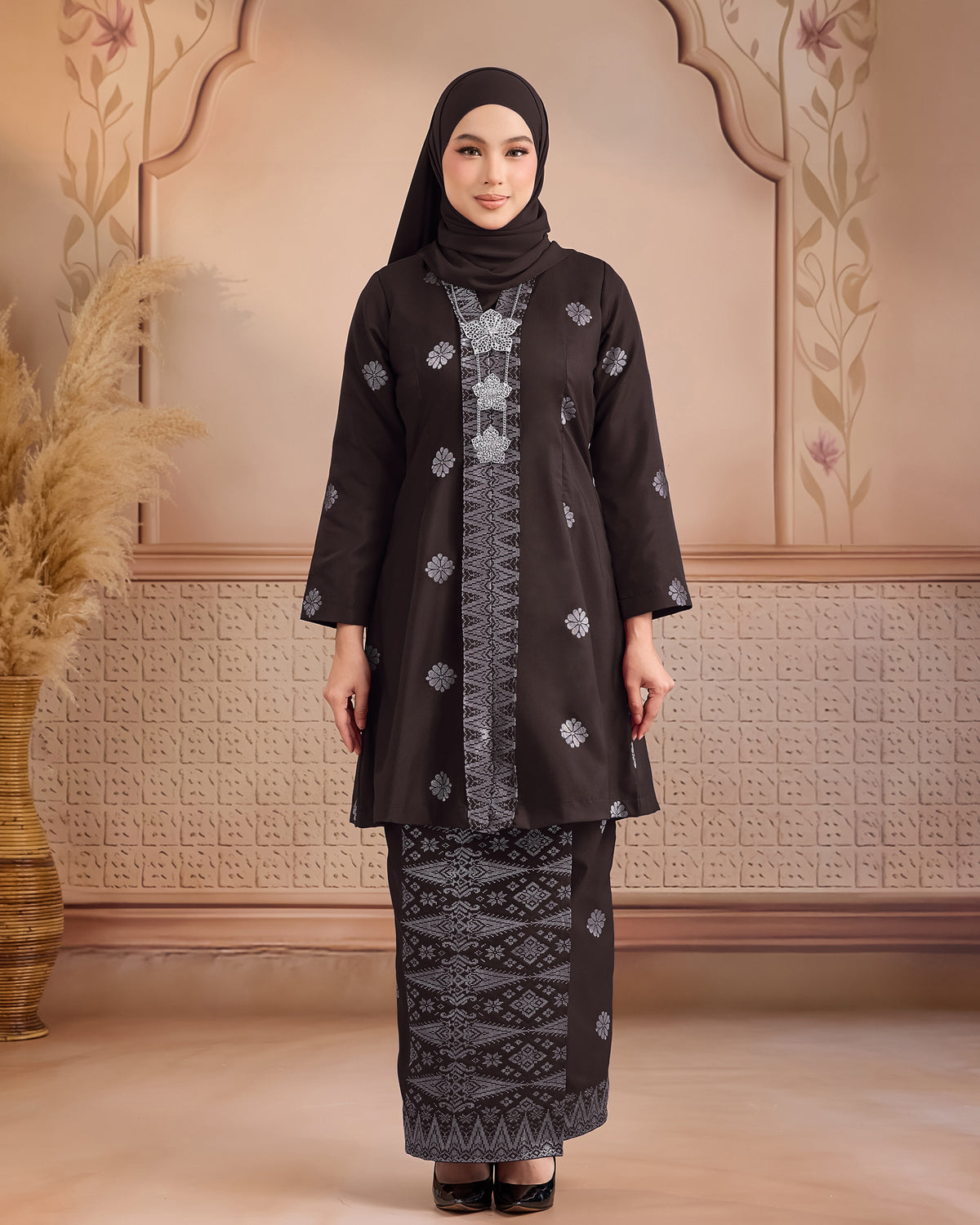 KURUNG ANGGUN (KEBAYA) | RICH BROWN - SILVER