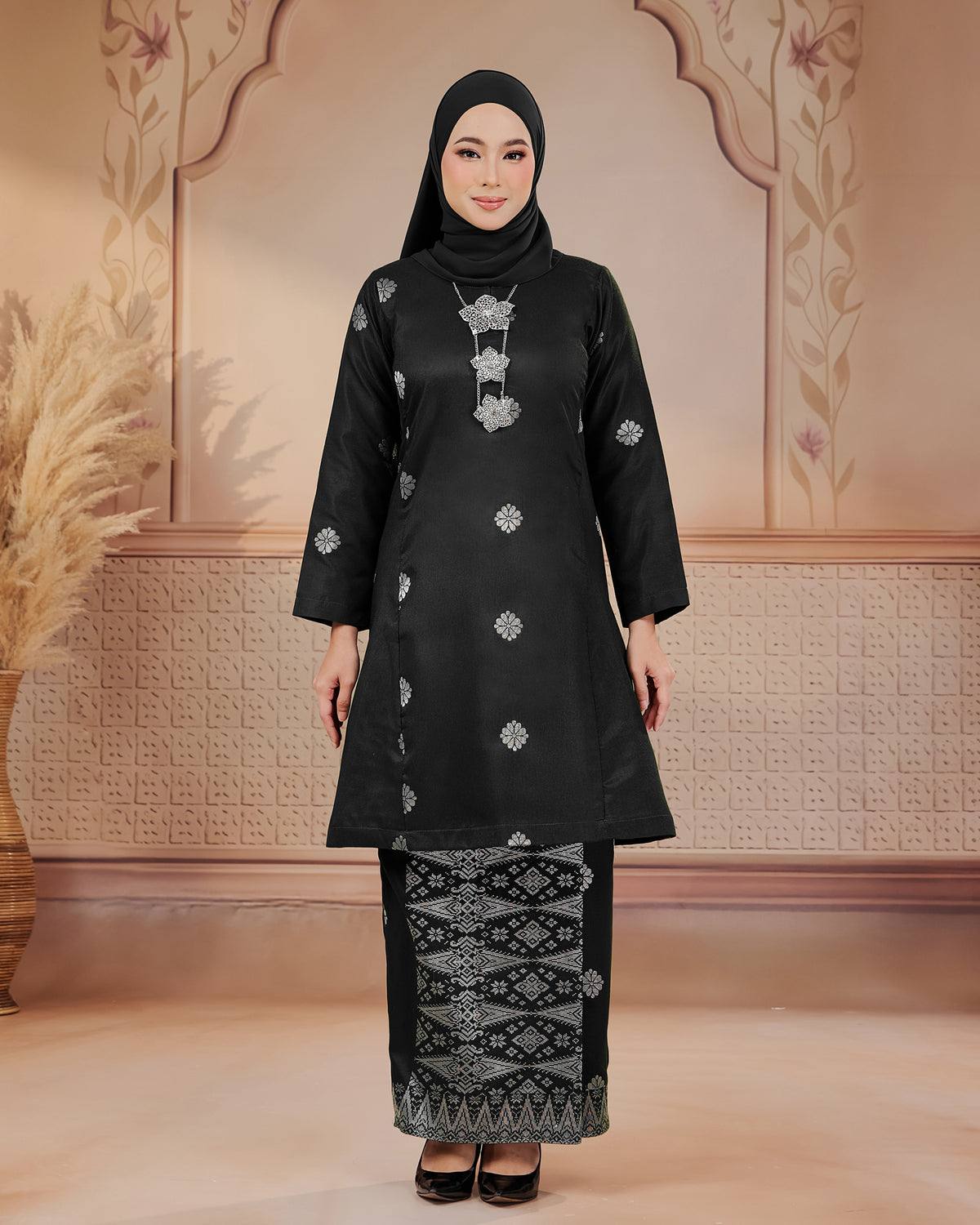 KURUNG SURAYA (PESAK GANTUNG) | BLACK - SILVER