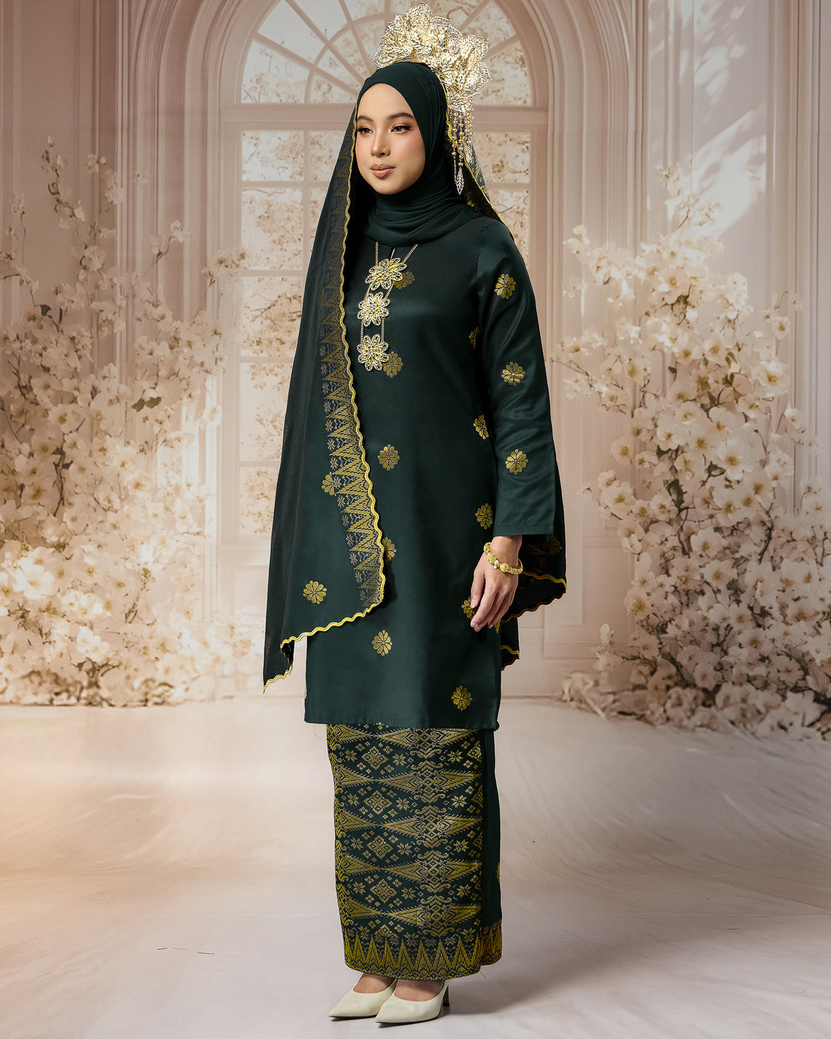 SEJIWHA SET A - BAJU MELAYU TELUK BELANGA & KURUNG LAYLA | DARK EMERALD GREEN SILVER/GOLD
