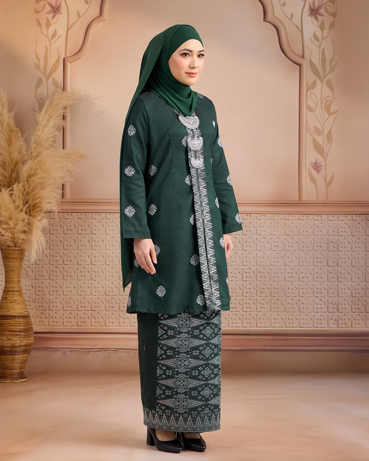 KURUNG ANGGUN (KEBAYA) | DARK EMERALD GREEN - SILVER
