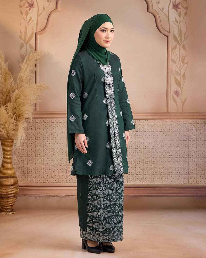 KURUNG ANGGUN (KEBAYA) | DARK EMERALD GREEN - SILVER
