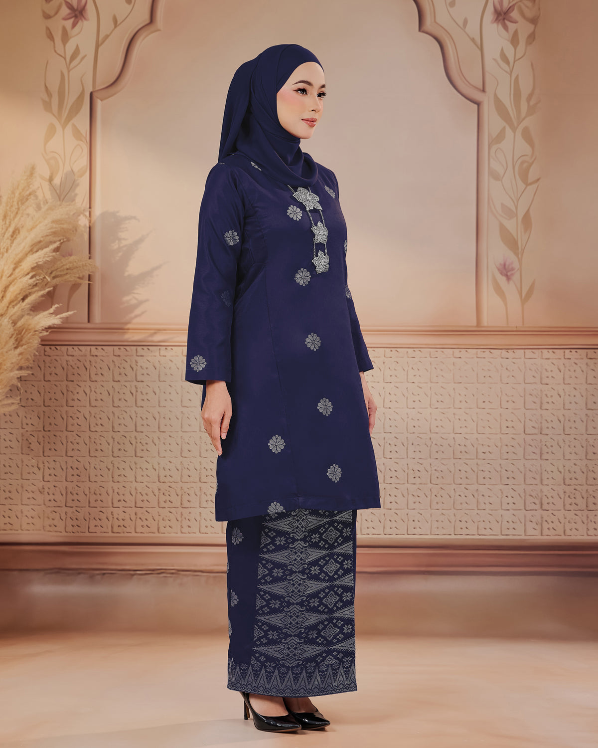 KURUNG SURAYA (PESAK GANTUNG) | NAVY BLUE - SILVER