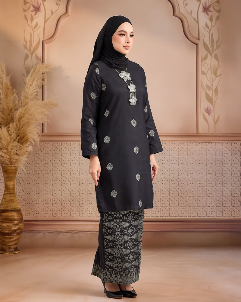 KURUNG LAYLA (MODEN) | BLACK - SILVER