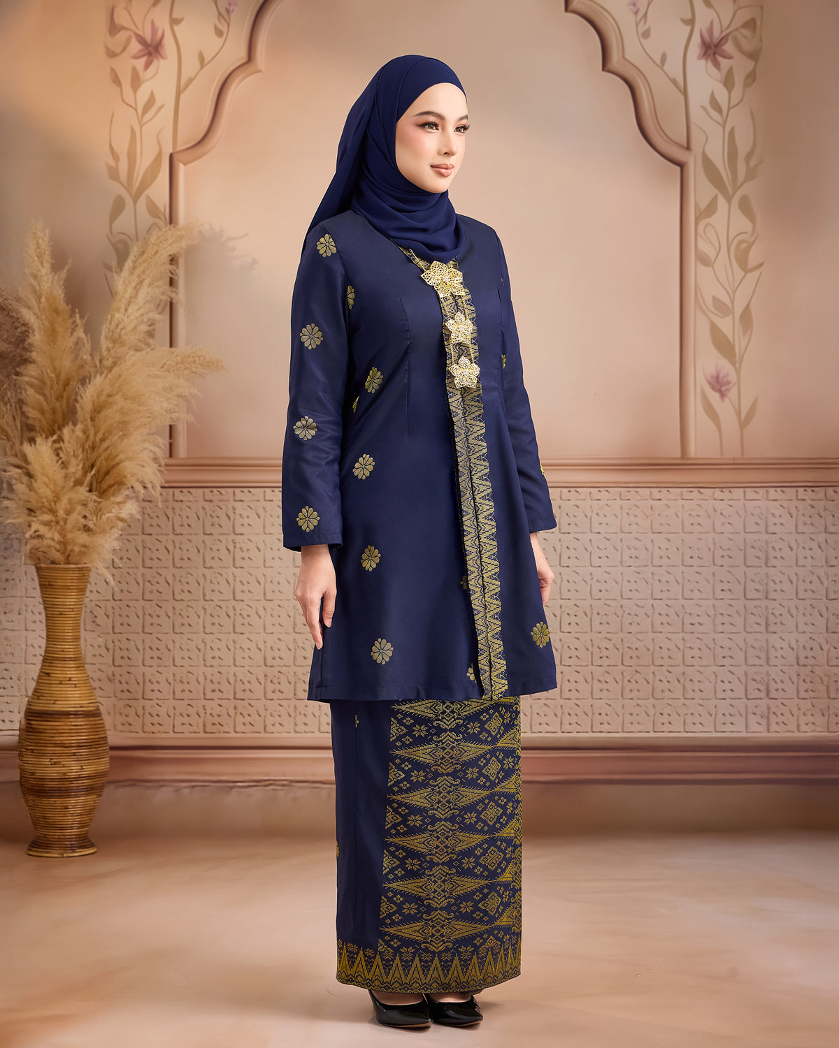 KURUNG ANGGUN (KEBAYA) | NAVY BLUE - GOLD