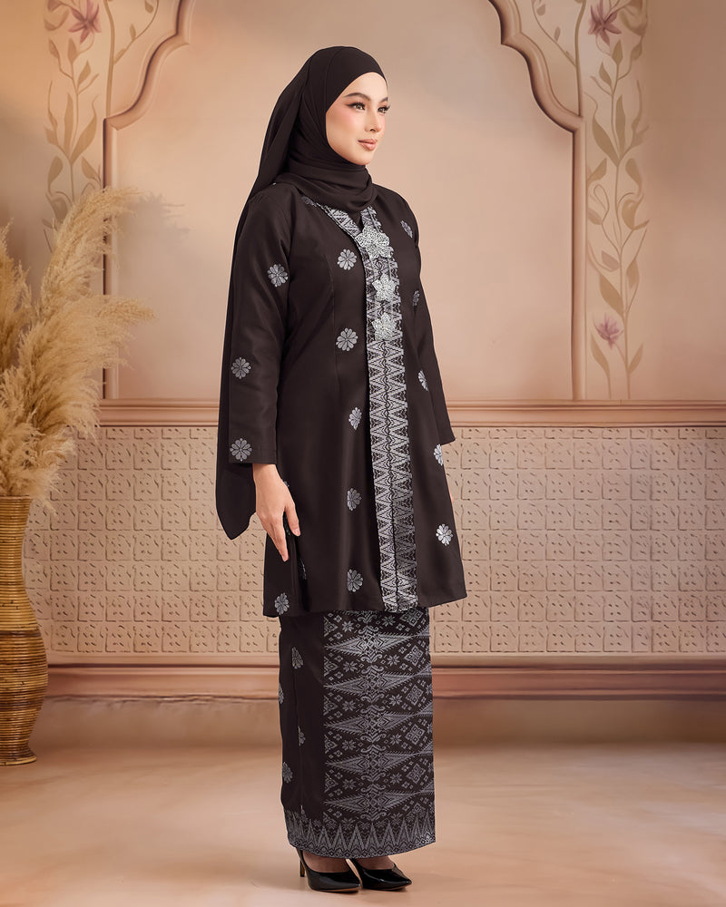 KURUNG ANGGUN (KEBAYA) | RICH BROWN - SILVER