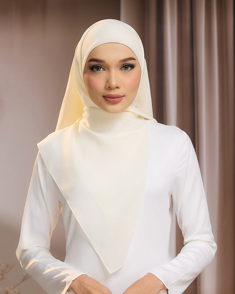 AYU BAWAL - CREAM | LIGHTWEIGHT SQUARE BAWAL