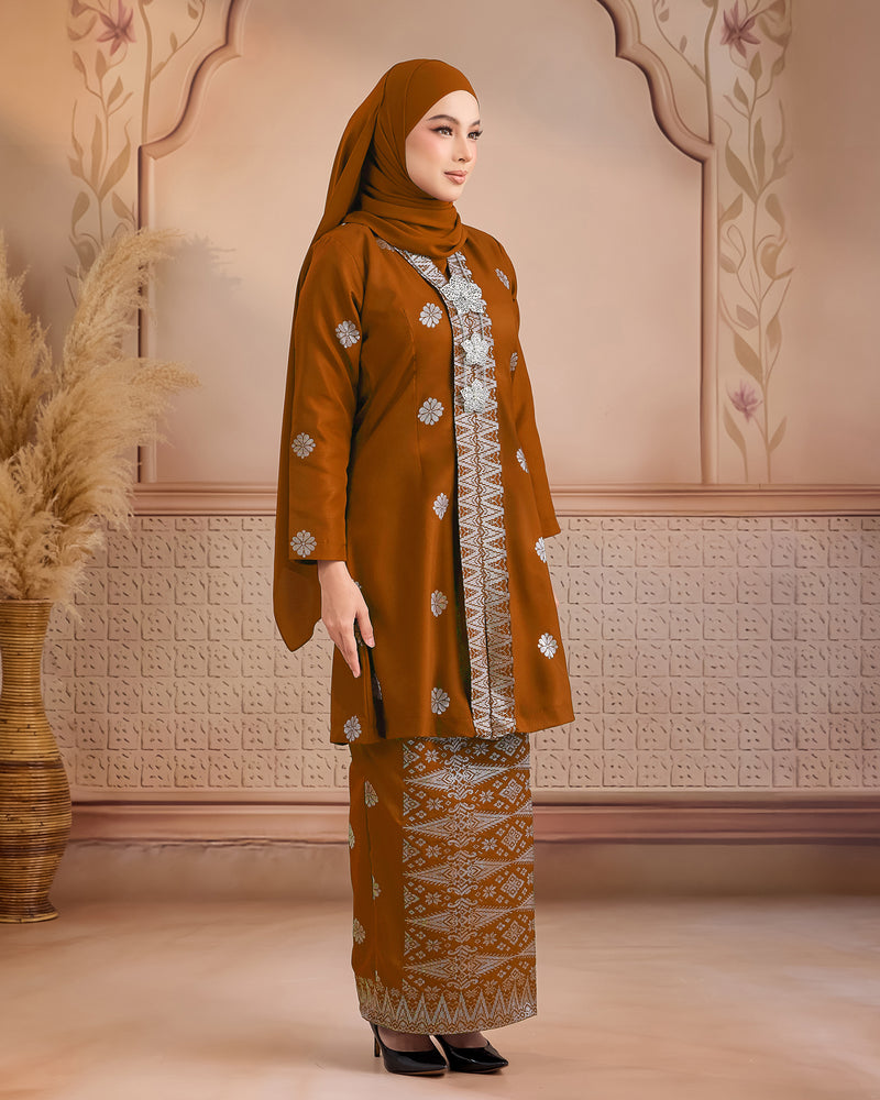 KURUNG ANGGUN (KEBAYA) | BRICK ORANGE - SILVER