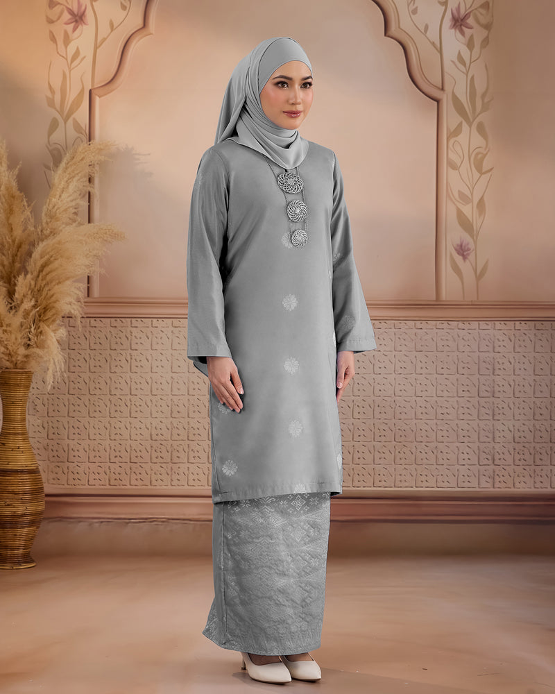 KURUNG LAYLA (MODEN) | GREY - SILVER