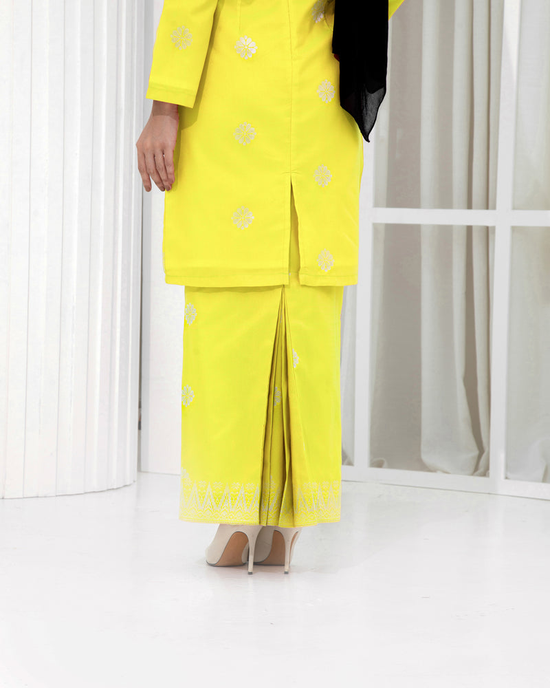 ROYAL-YELLOW | Kurung Layla - Moden