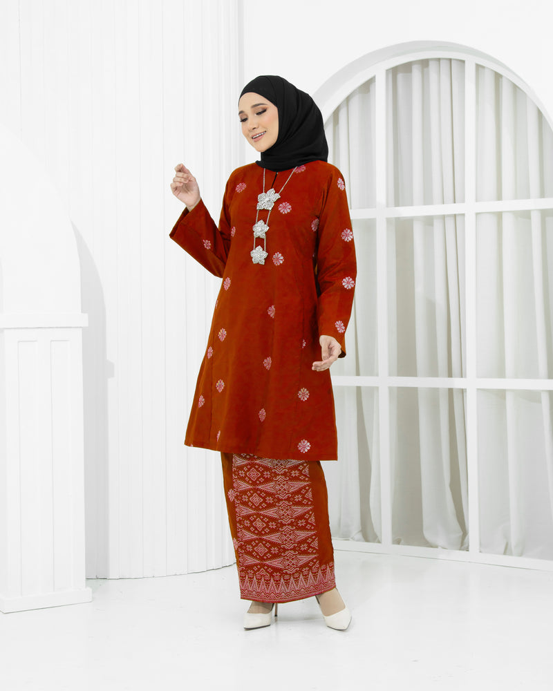 RED-CHILLI | Kurung Suraya - Pesak Gantung