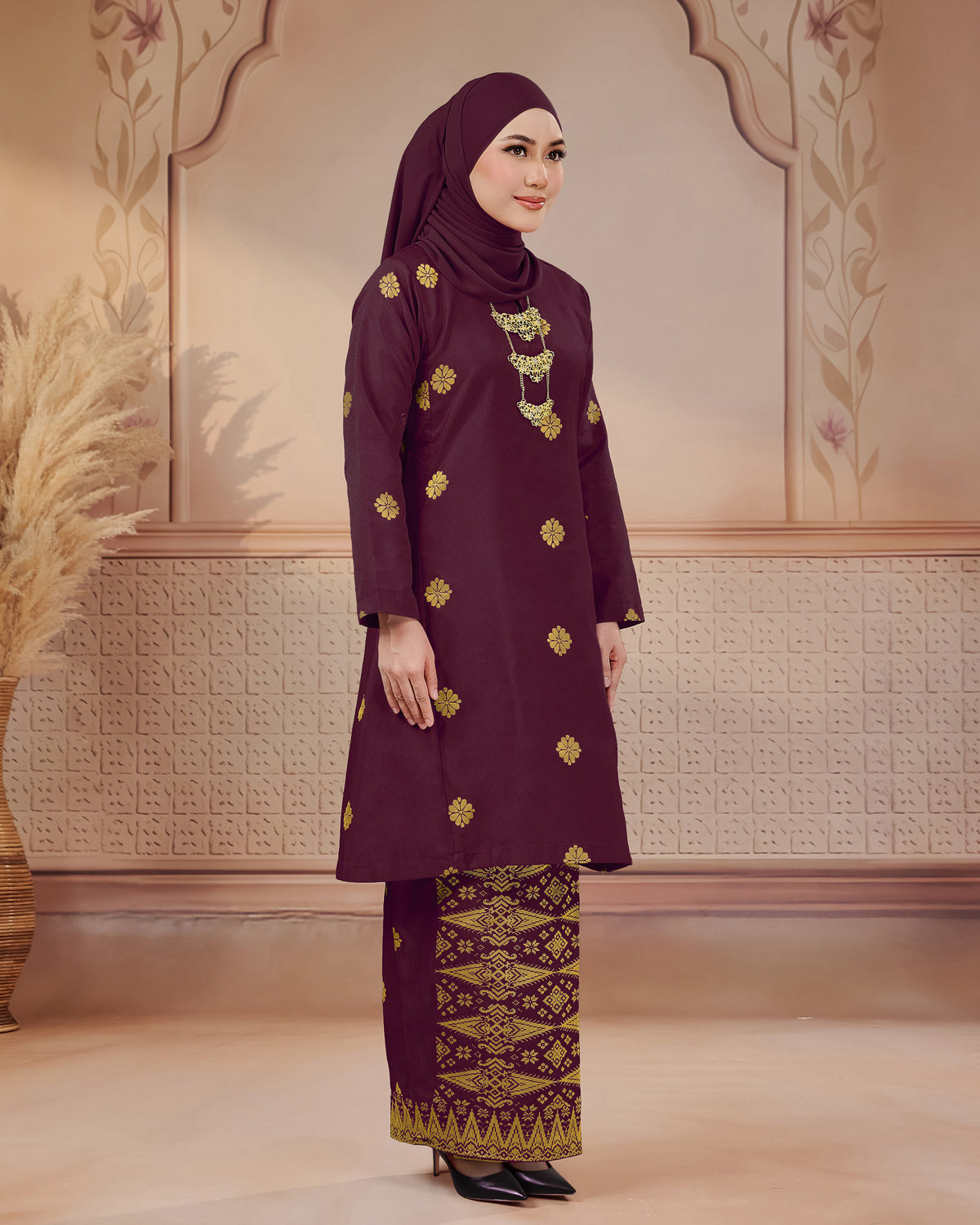 KURUNG SURAYA (PESAK GANTUNG) | BURGUNDY - GOLD