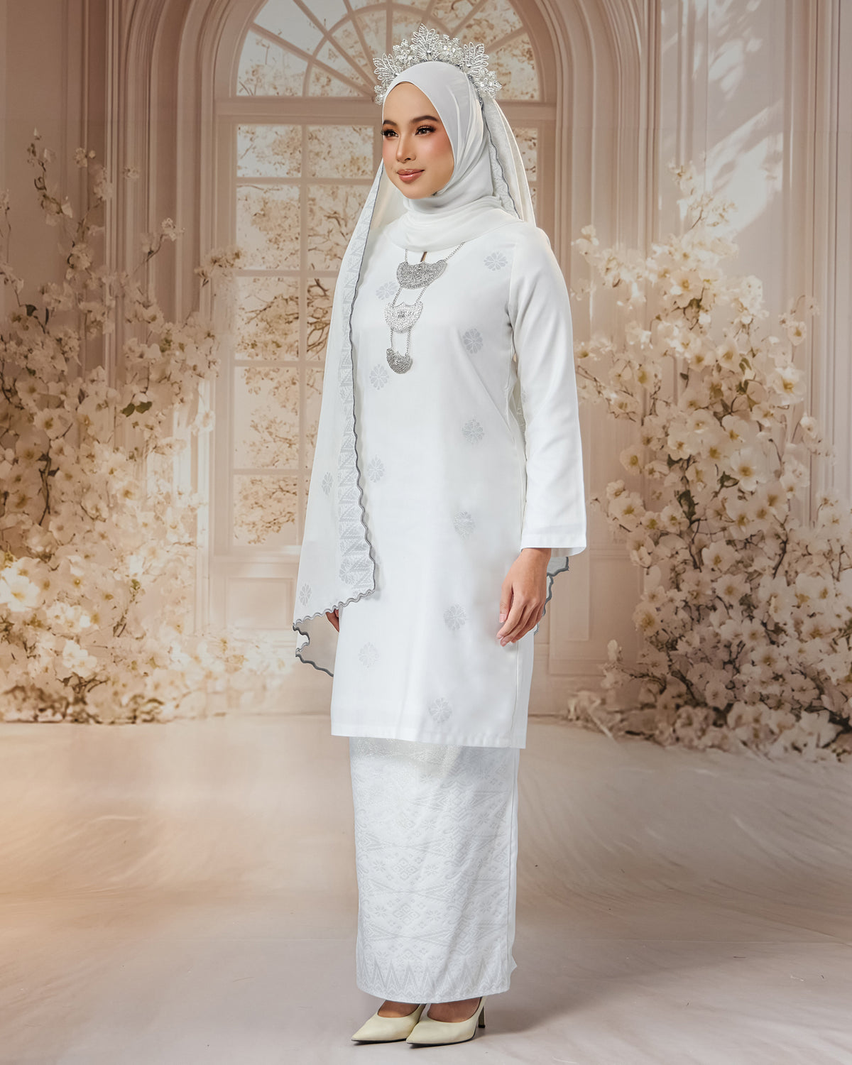 SEJIWHA SET A - BAJU MELAYU PUTRA & KURUNG LAYLA | OFF WHITE SILVER/GOLD