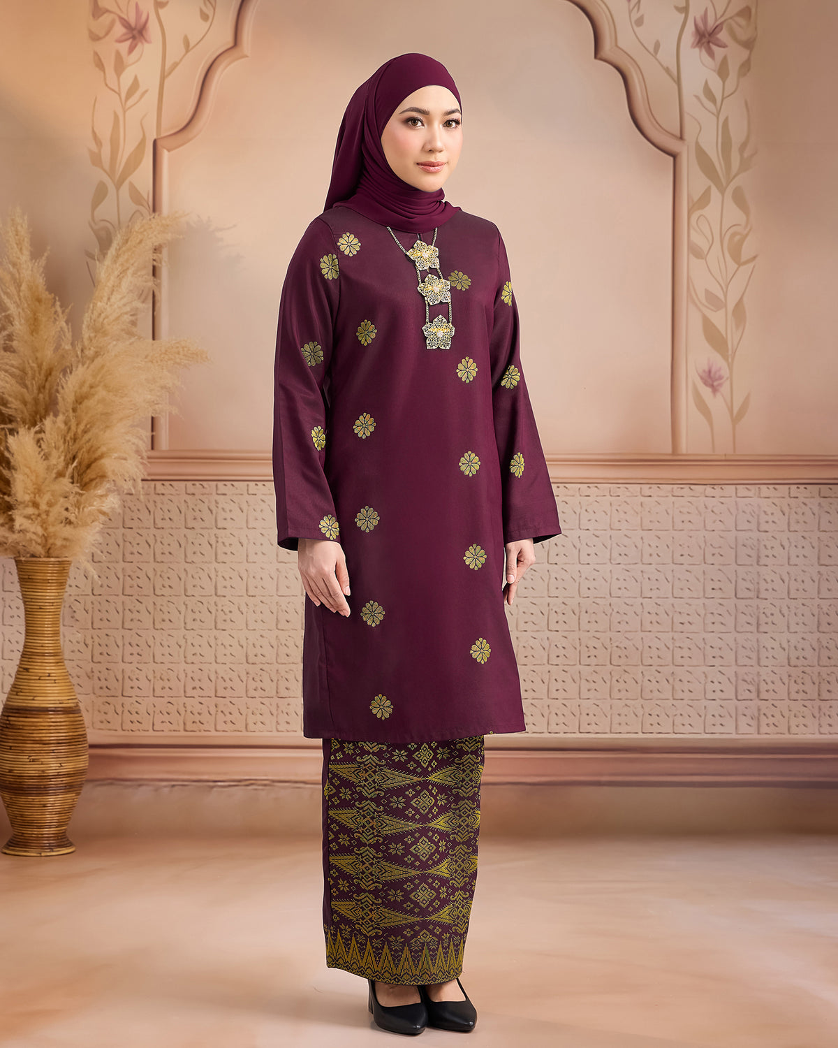 KURUNG LAYLA (MODEN) | BURGUNDY - GOLD