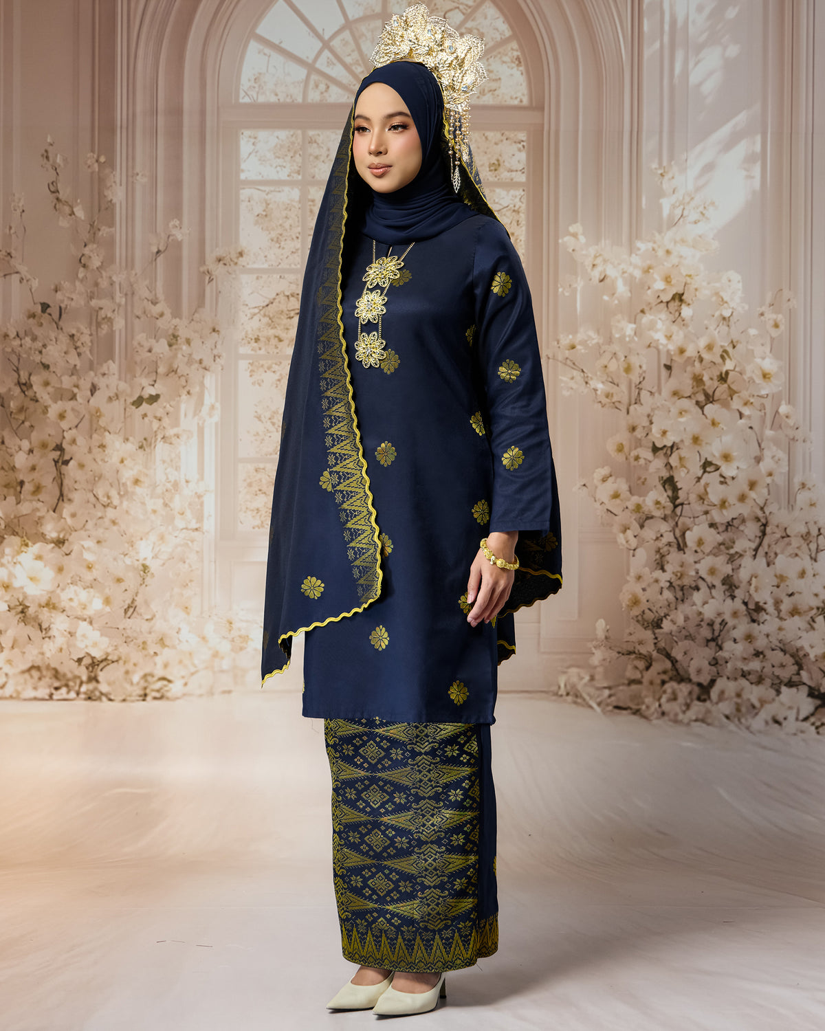 SEJIWHA SET A - BAJU MELAYU TELUK BELANGA & KURUNG LAYLA | NAVY BLUE SILVER/GOLD