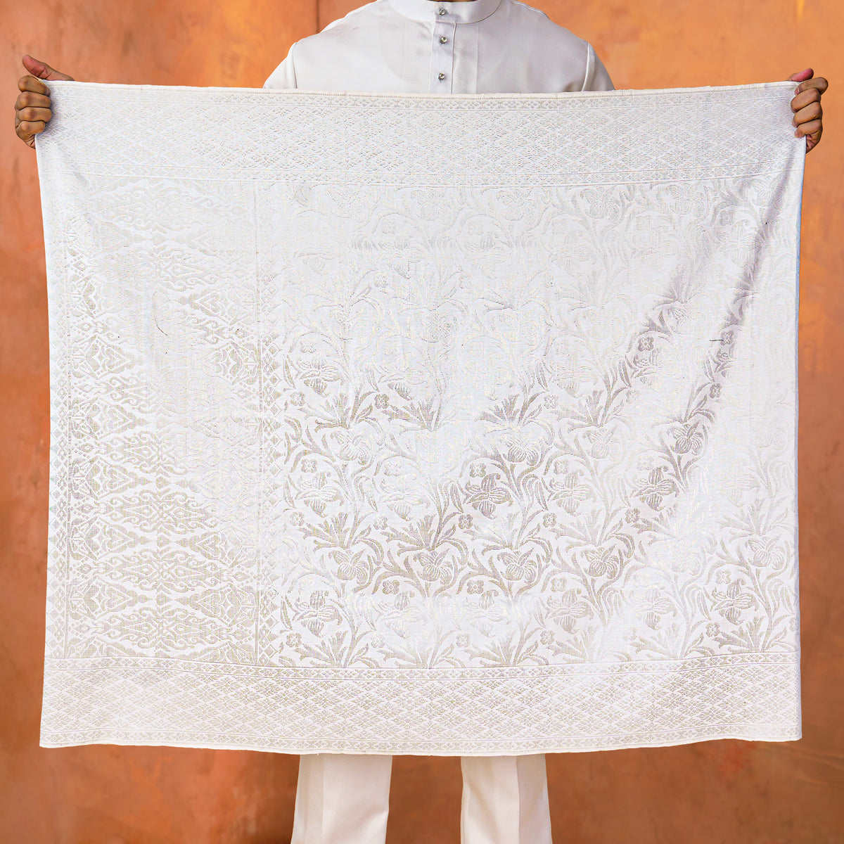 OFF WHITE SILVER | Exclusive Handmade
