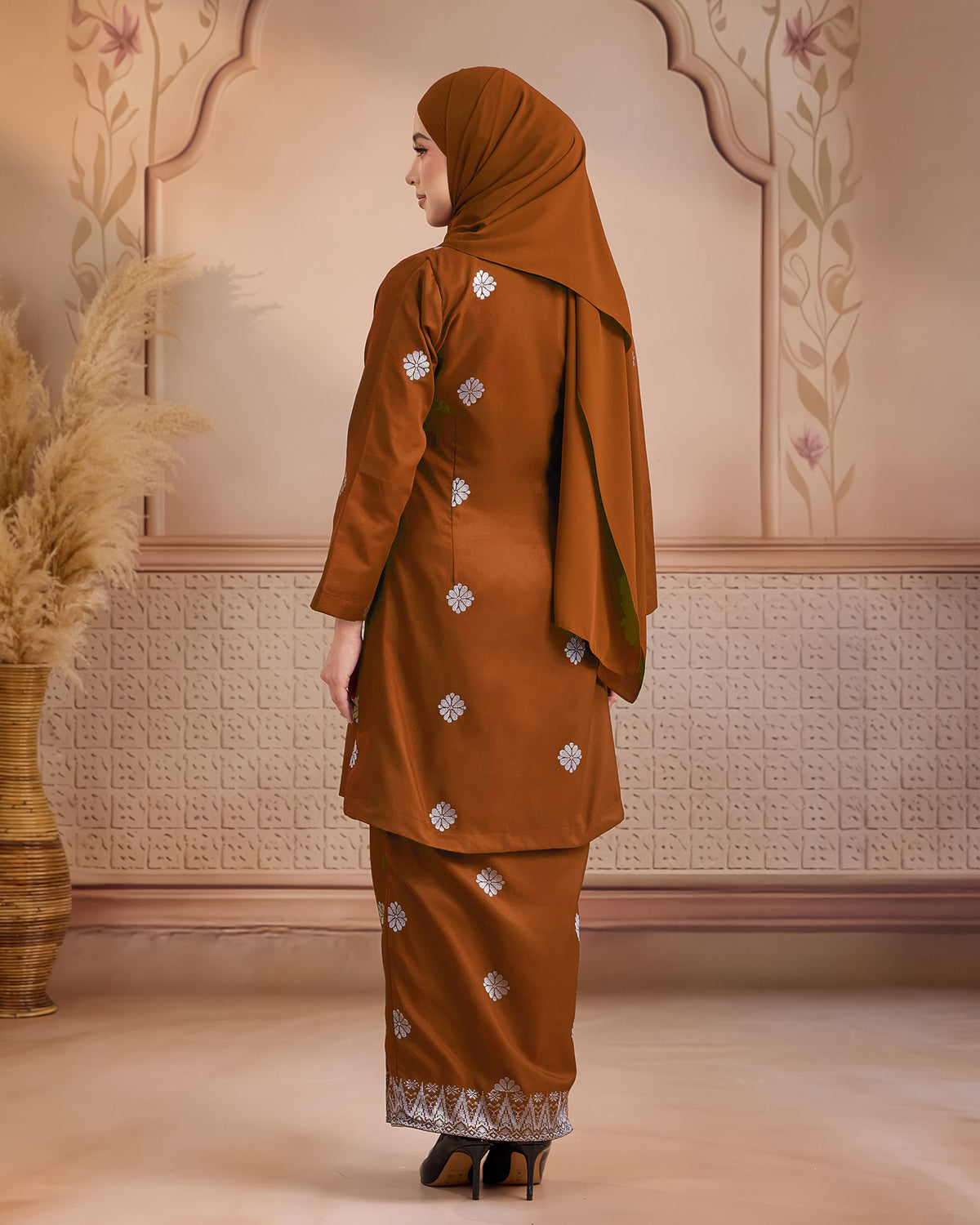 KURUNG ANGGUN (KEBAYA) | BRICK ORANGE - SILVER