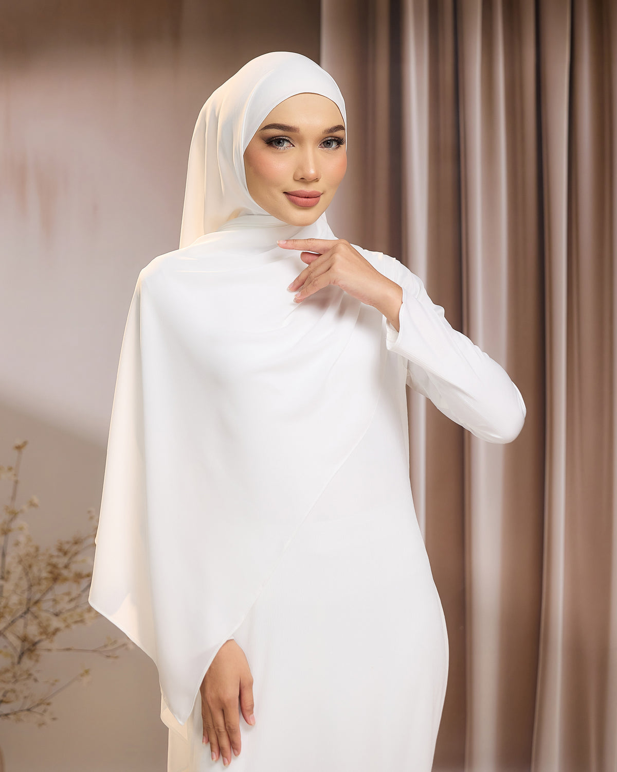 LUNA SHAWL - OFF WHITE | FLOWY TUDUNG