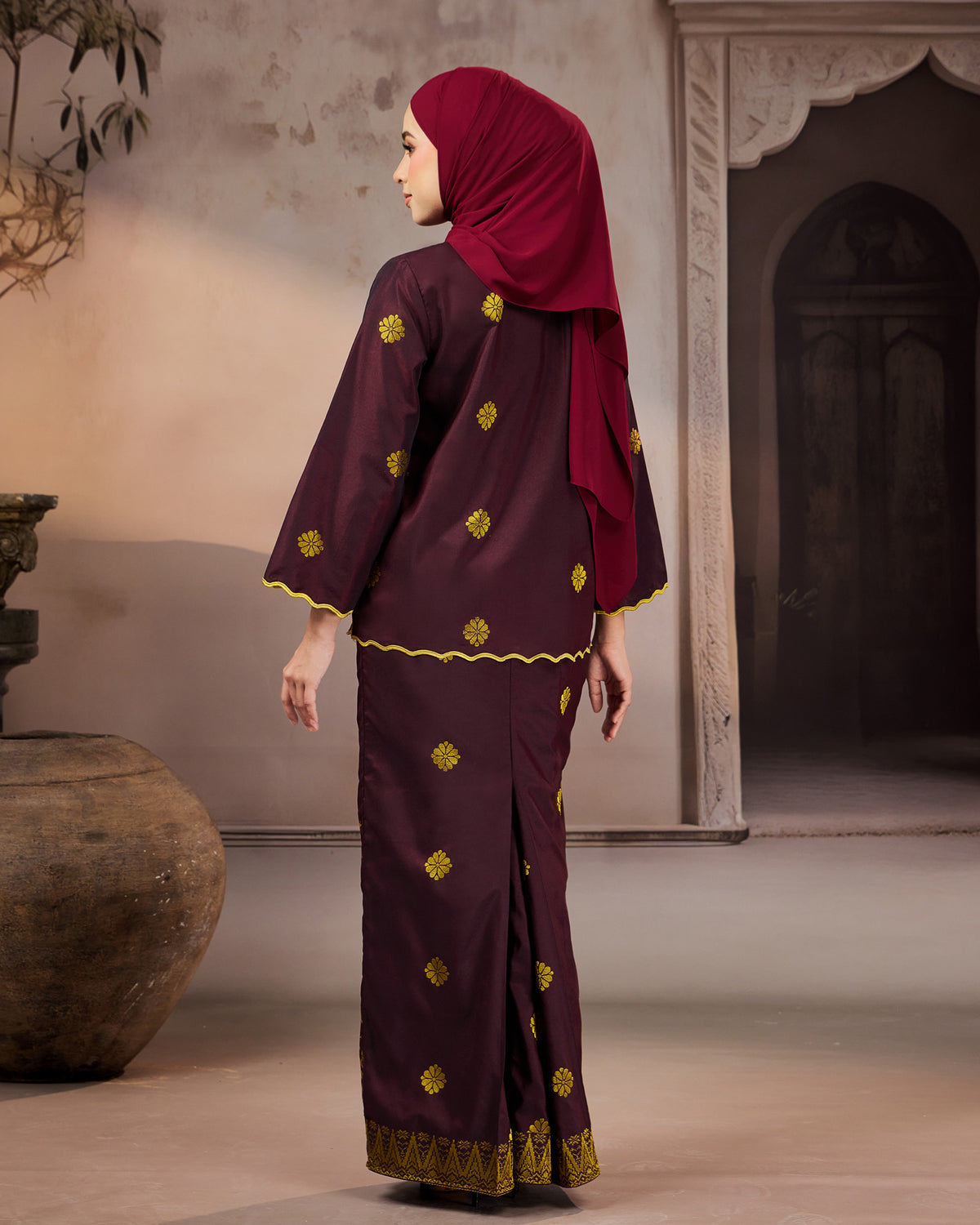 KURUNG RATNA (KEDAH SULAM) | BURGUNDY - GOLD