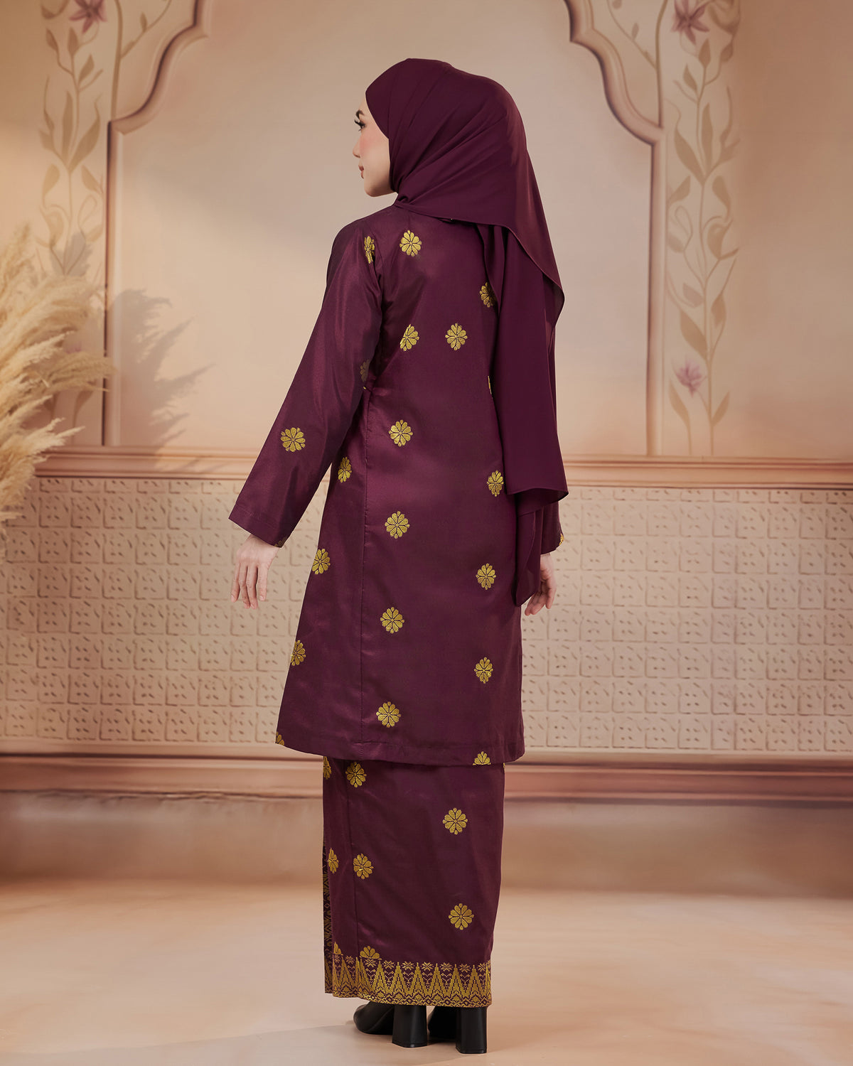 KURUNG SURAYA (PESAK GANTUNG) | BURGUNDY - GOLD