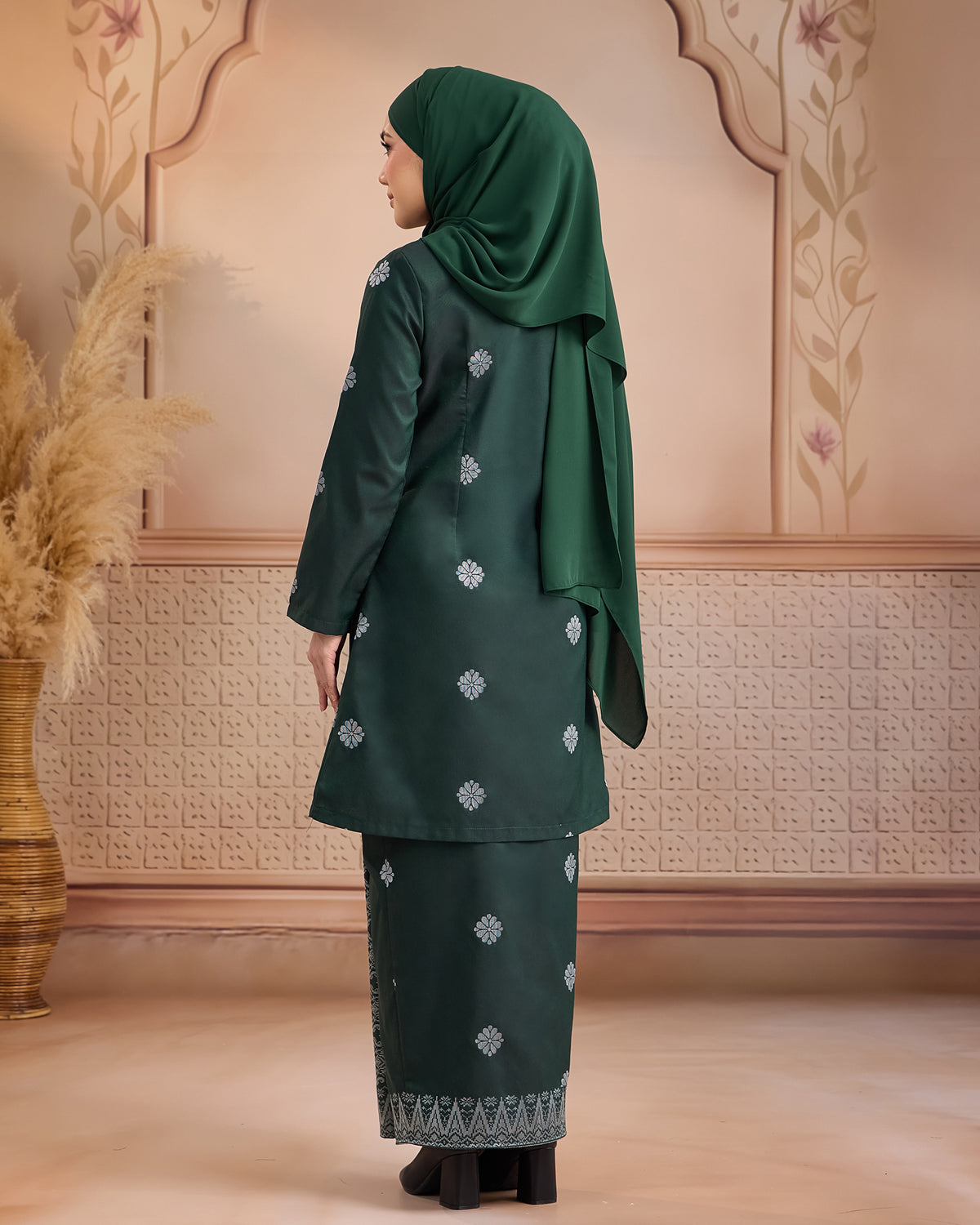 KURUNG ANGGUN (KEBAYA) | DARK EMERALD GREEN - SILVER