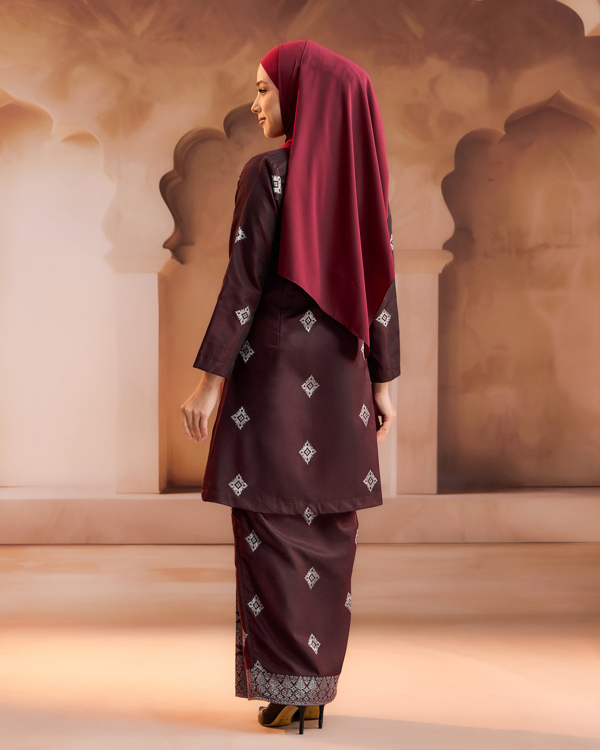 KURUNG NILAMSARI (KEBAYA) RTW | BURGUNDY SILVER