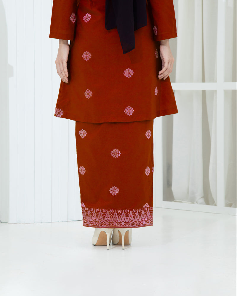 RED-CHILLI | Kurung Anggun - Kebaya