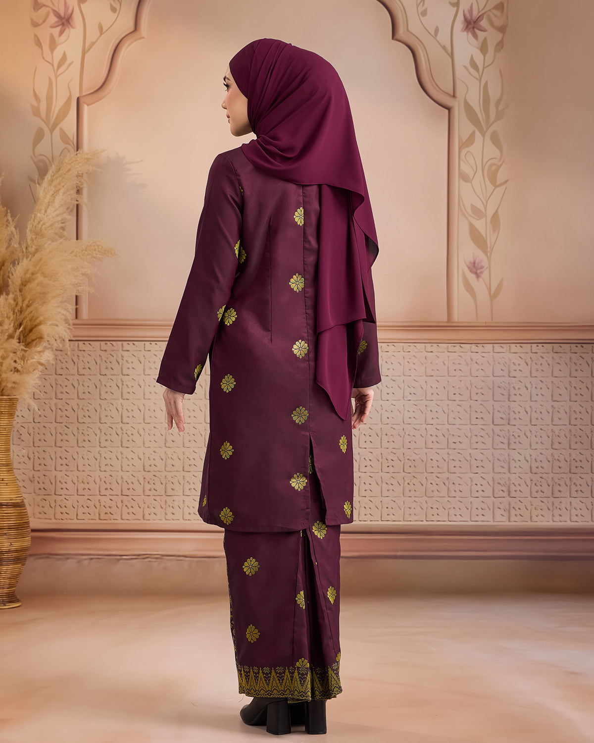 KURUNG LAYLA (MODEN) | BURGUNDY - GOLD
