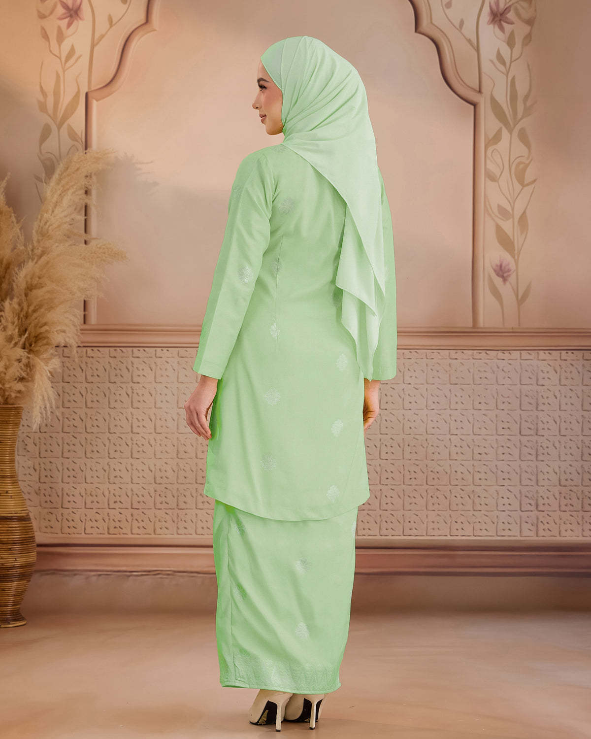 KURUNG ANGGUN (KEBAYA) | MINT GREEN - SILVER