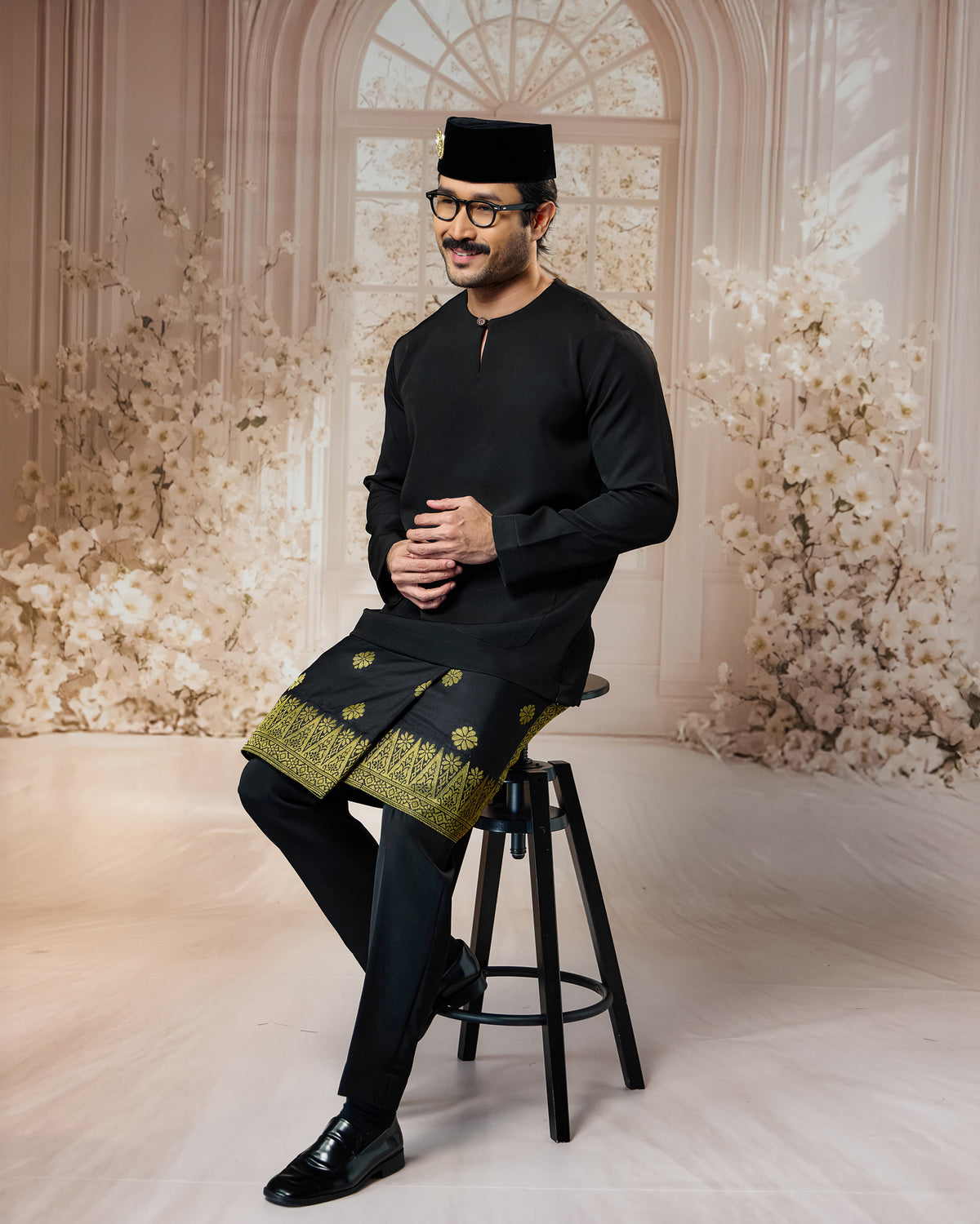 SAMPIN SETIAWAN- BLACK GOLD (ST01)