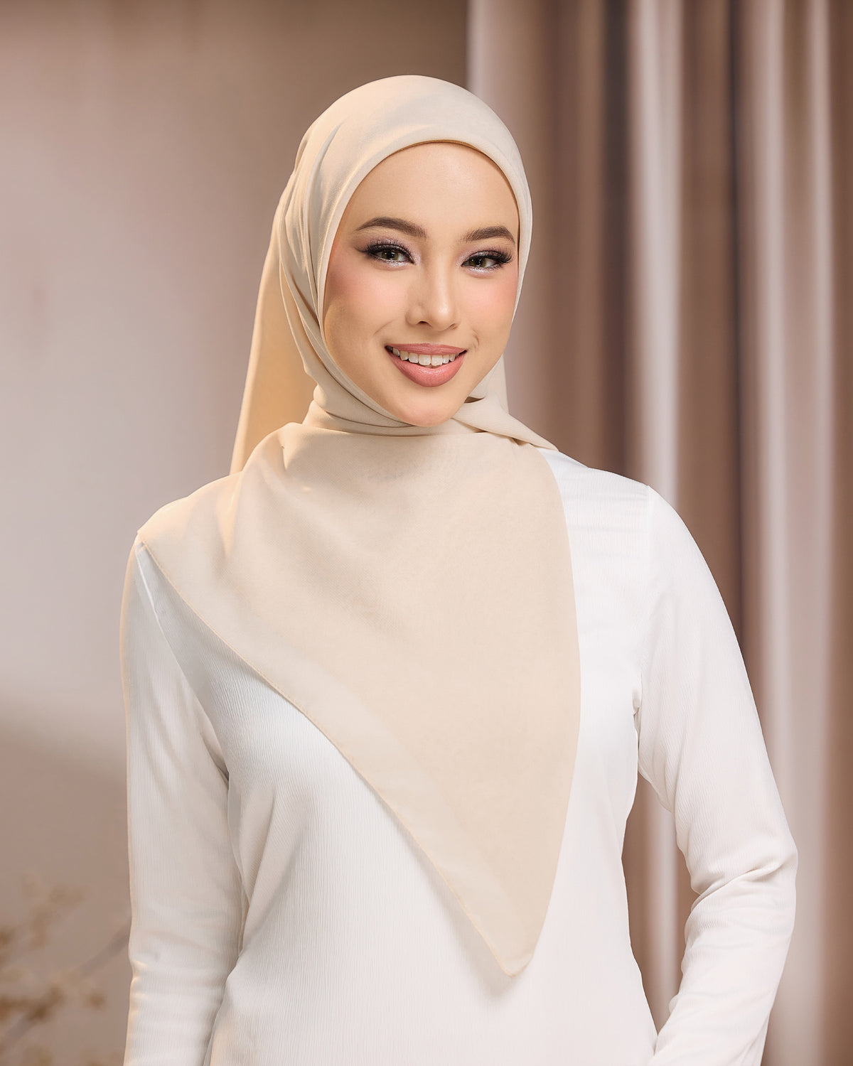 AYU BAWAL - BEIGE | LIGHTWEIGHT SQUARE BAWAL